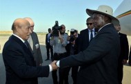 الرئيس الاوغندي يشرع في زيارة الى الجزائر