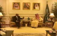 مساهل يتحادث مع نظيره السعودي في جدة