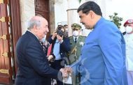 الرئيس الفنزويلي يخص باستقبال رسمي من طرف رئيس الجمهورية