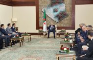 رئيس الجمهورية يستقبل أعضاء المكتب الموسع لمجلس تجديد الاقتصاد الجزائري