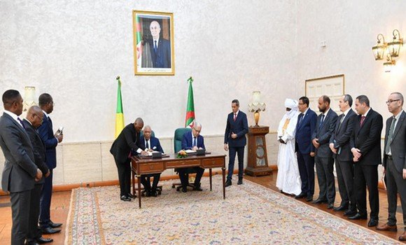 الجزائر/الكونغو: توقيع بروتوكول إطار للتعاون البرلماني